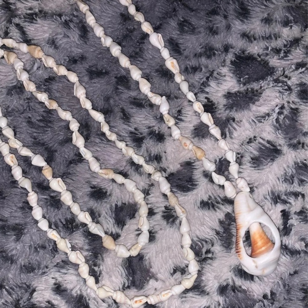 seashell necklace set